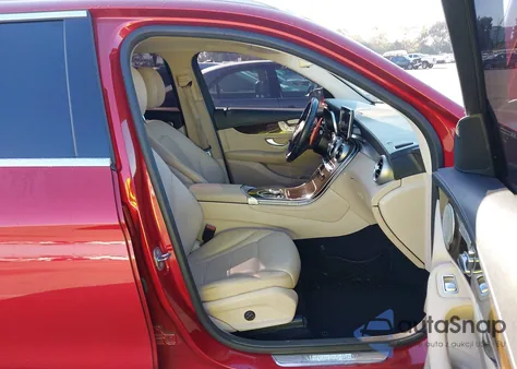 2017 Mercedes-Benz Glc 300 из США, поврежденный, VIN WDC0G4JB8HF132896